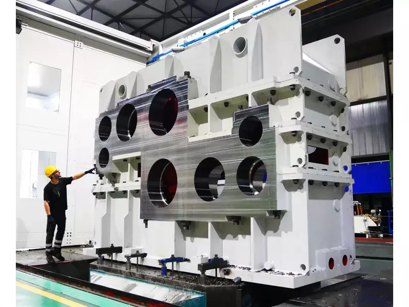 Lavorazioni meccaniche su carpenteria pesante.webp